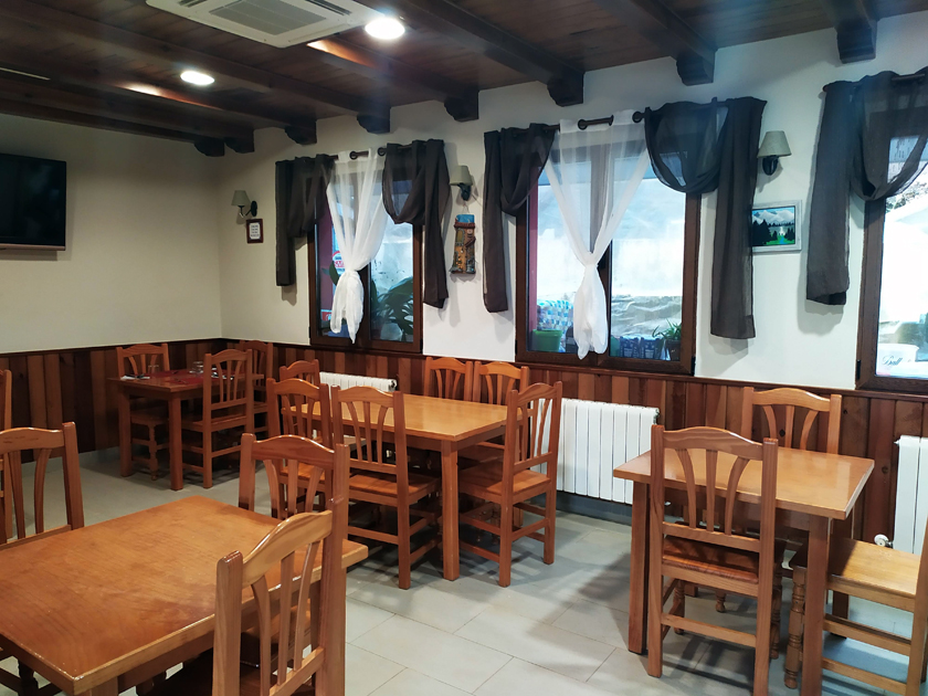 Mesas restaurante la robla